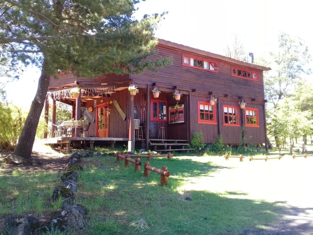 Ruca Pehuen Chalé